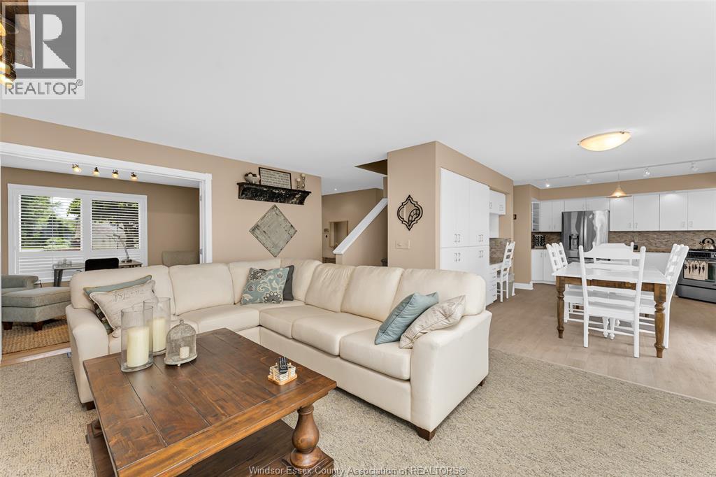 281 LAKEVIEW DRIVE - 25