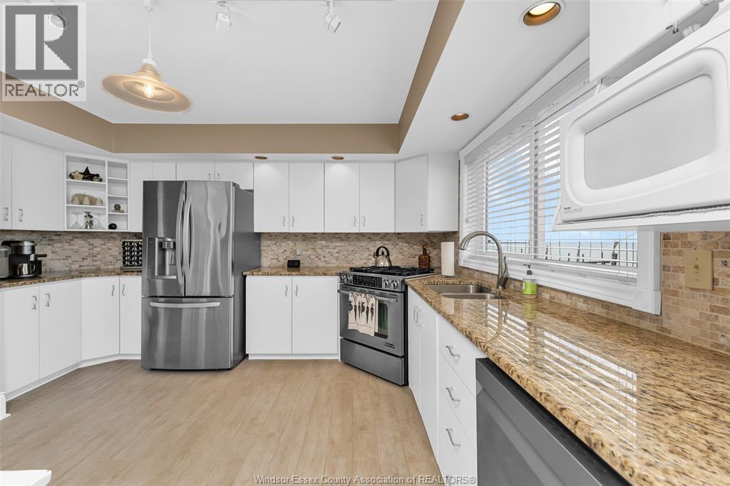 281 LAKEVIEW DRIVE - 29