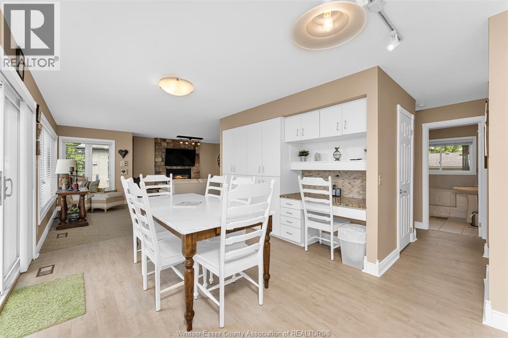 281 LAKEVIEW DRIVE - 27