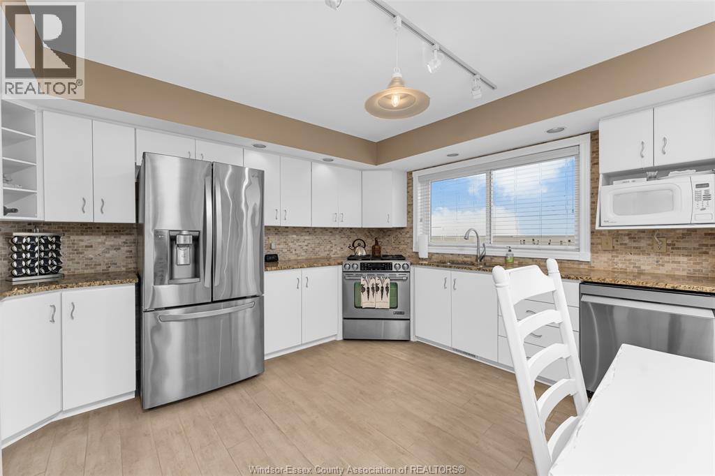 281 LAKEVIEW DRIVE - 28