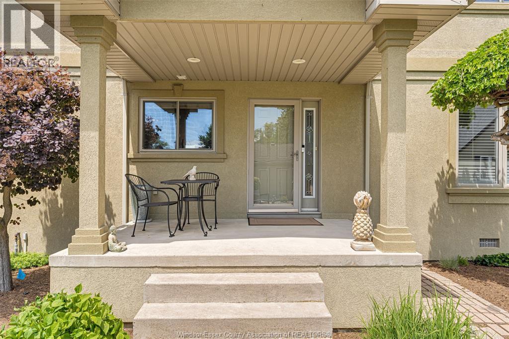 281 LAKEVIEW DRIVE - 19