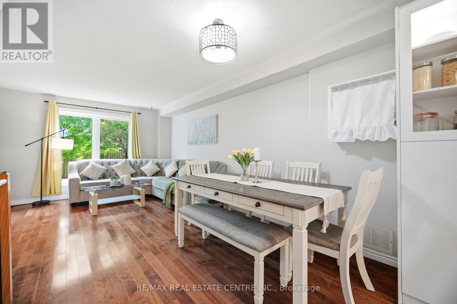 #10B 5865 DALEBROOK CRESCENT - 12
