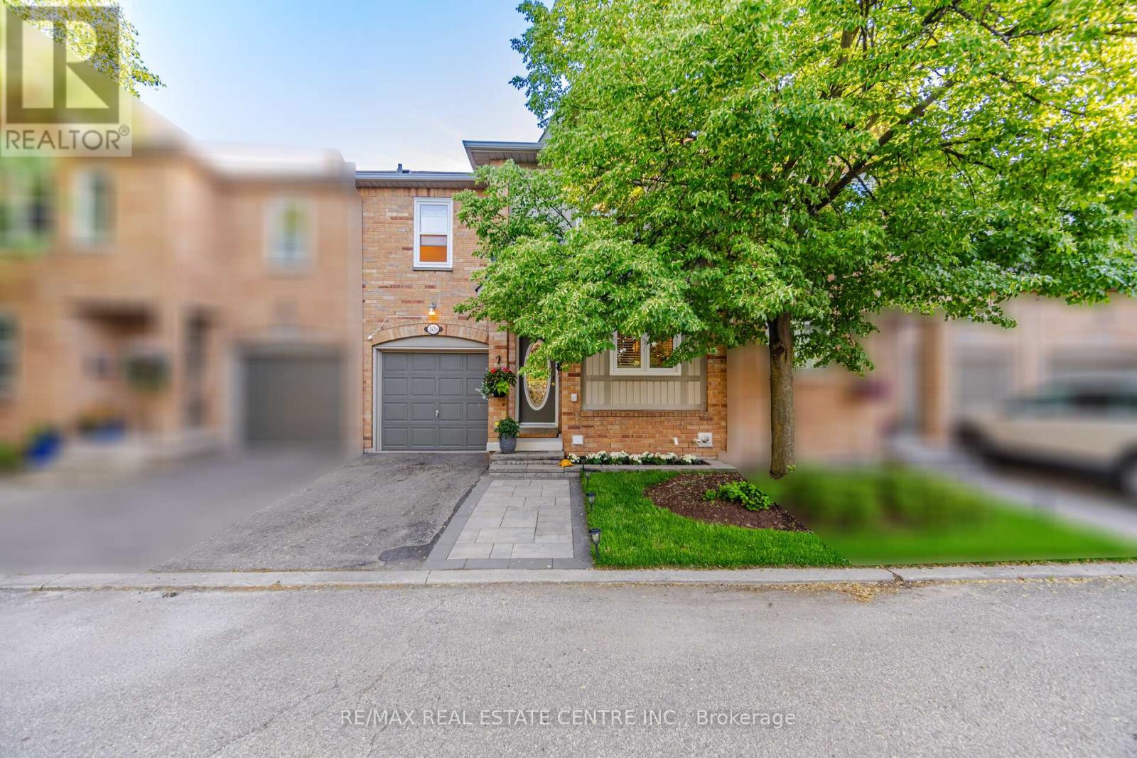 #10B 5865 DALEBROOK CRESCENT - 2