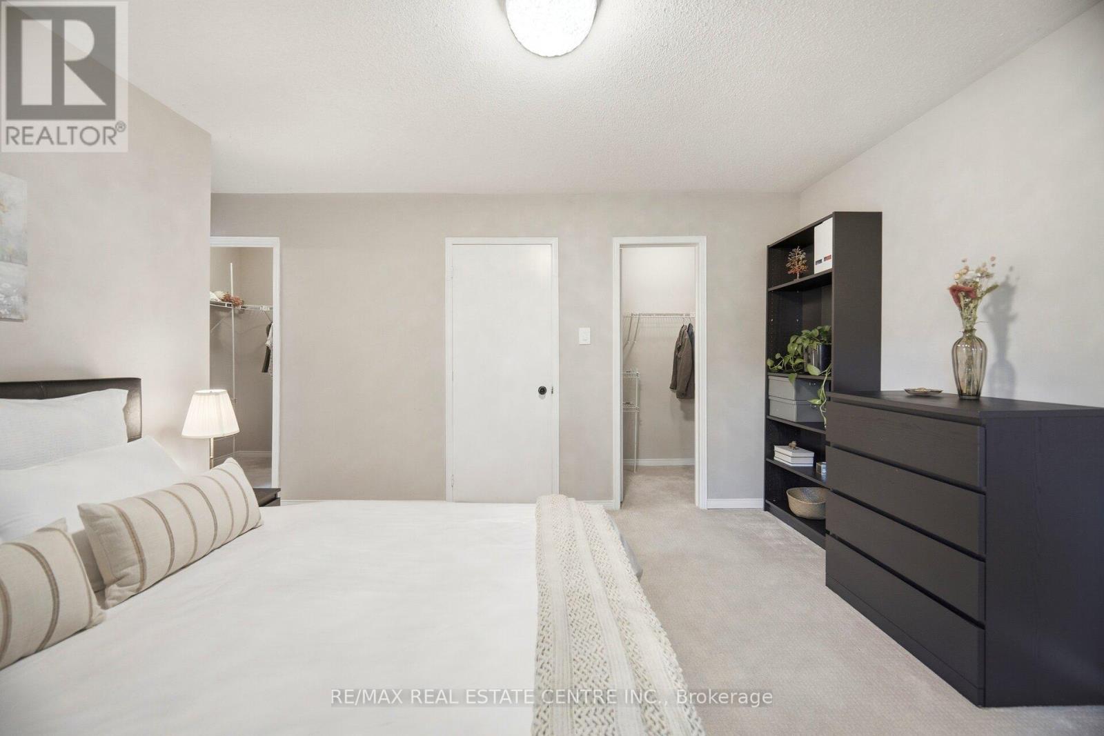 #10B 5865 DALEBROOK CRESCENT - 27