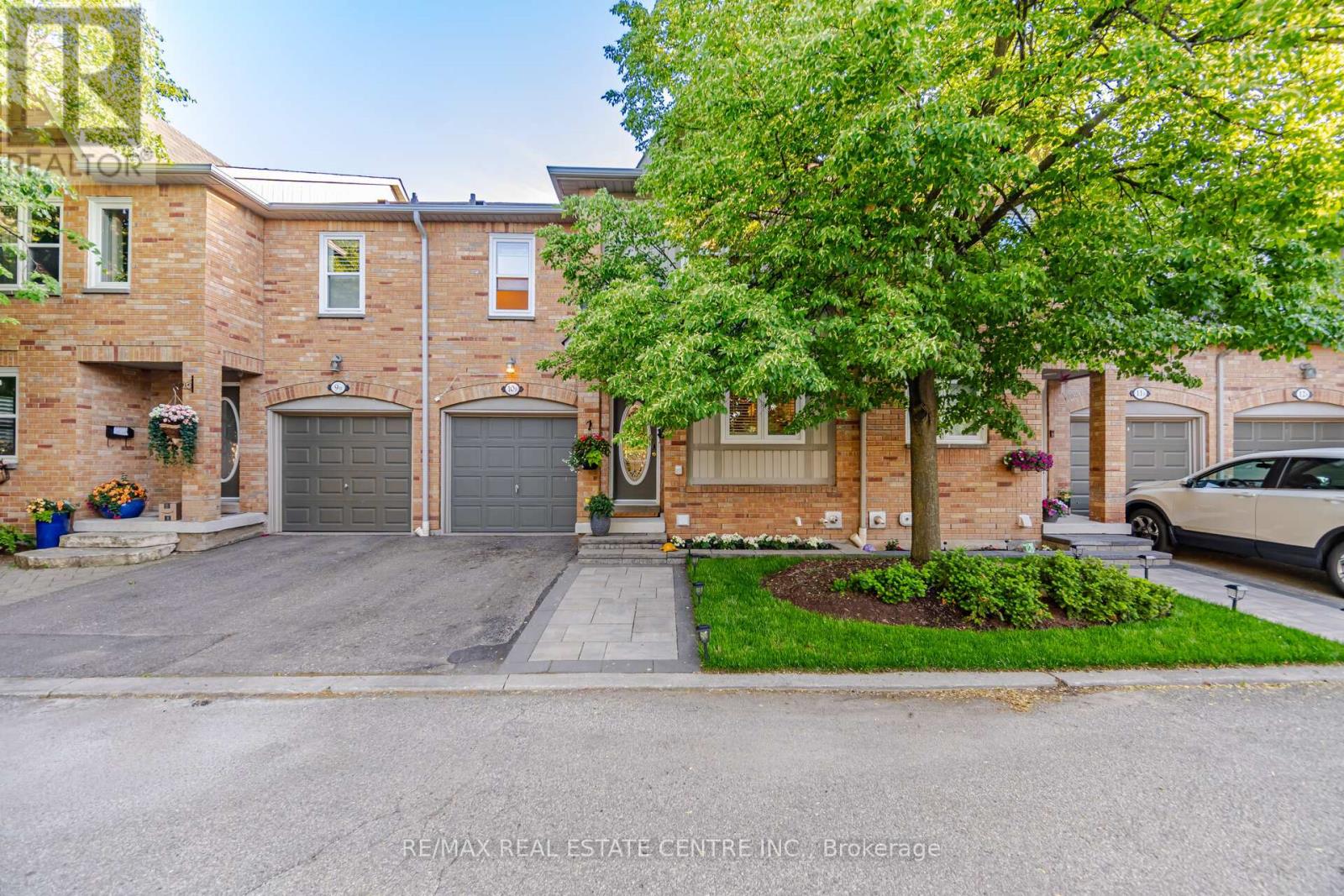 #10B 5865 DALEBROOK CRESCENT - 3