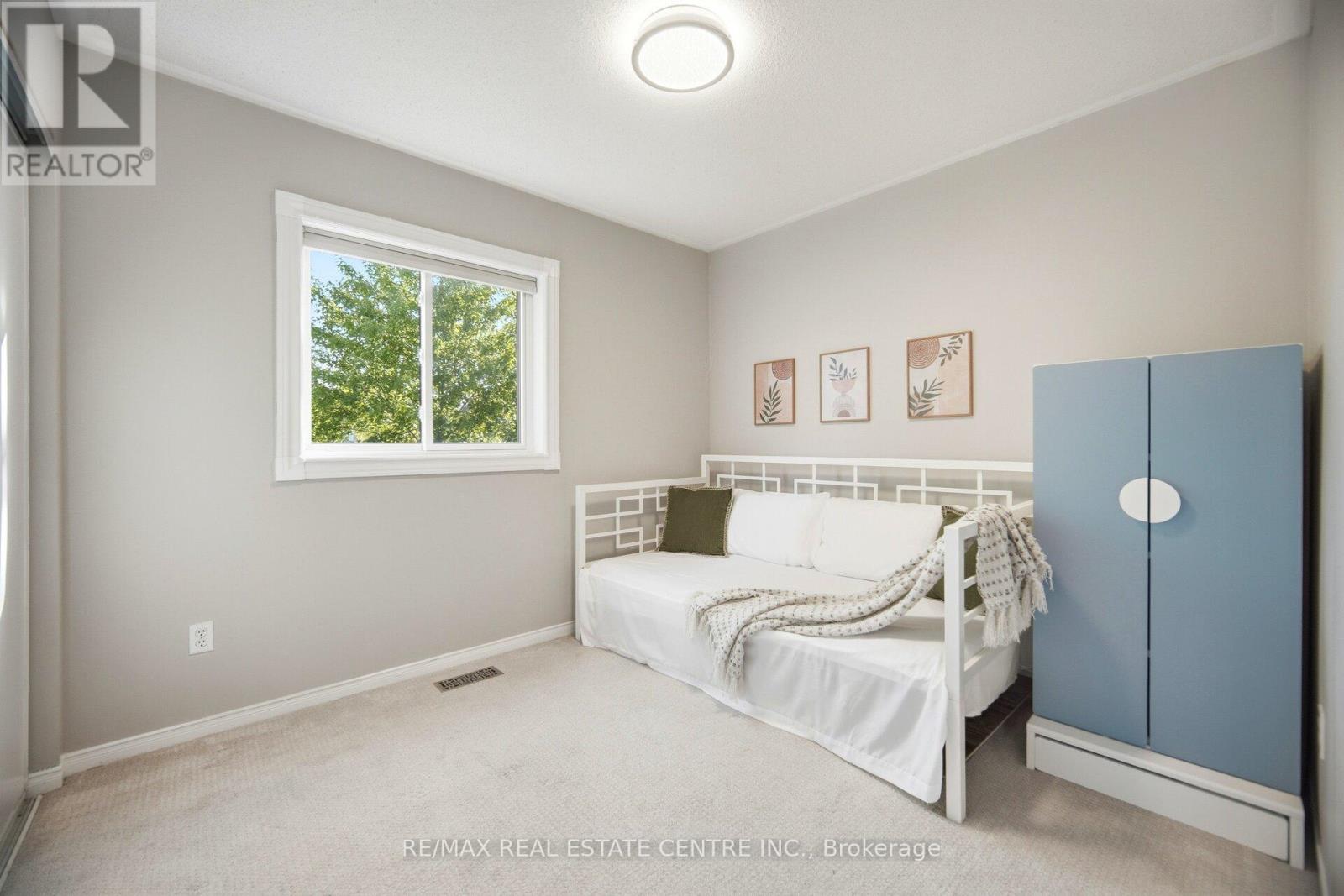 #10B 5865 DALEBROOK CRESCENT - 33