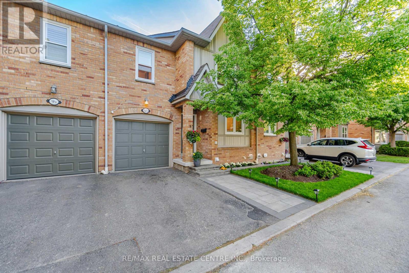 #10B 5865 DALEBROOK CRESCENT - 4