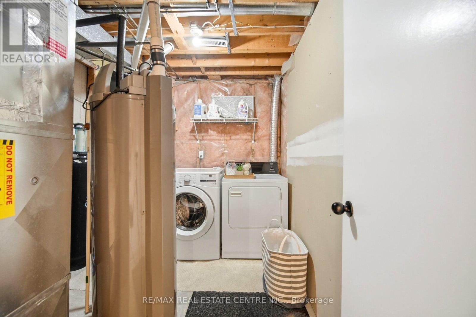#10B 5865 DALEBROOK CRESCENT - 43