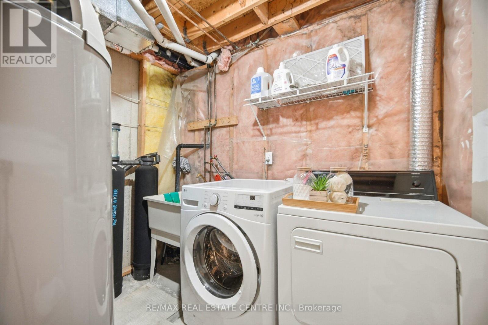 #10B 5865 DALEBROOK CRESCENT - 44