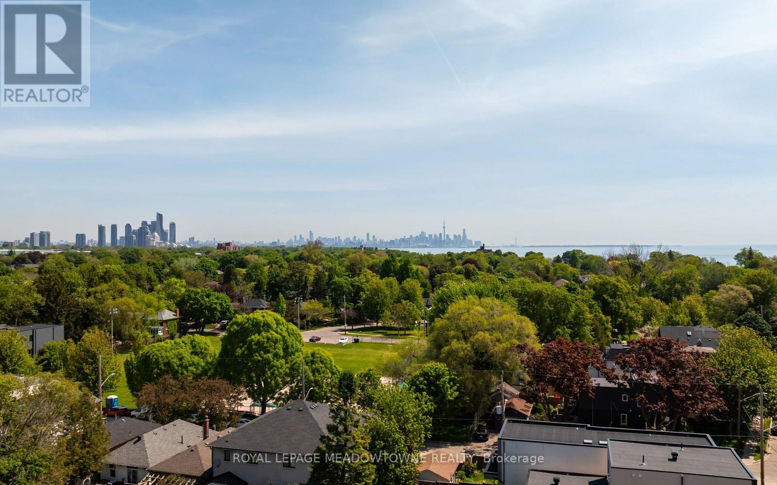 182 LAKESHORE DRIVE - 3