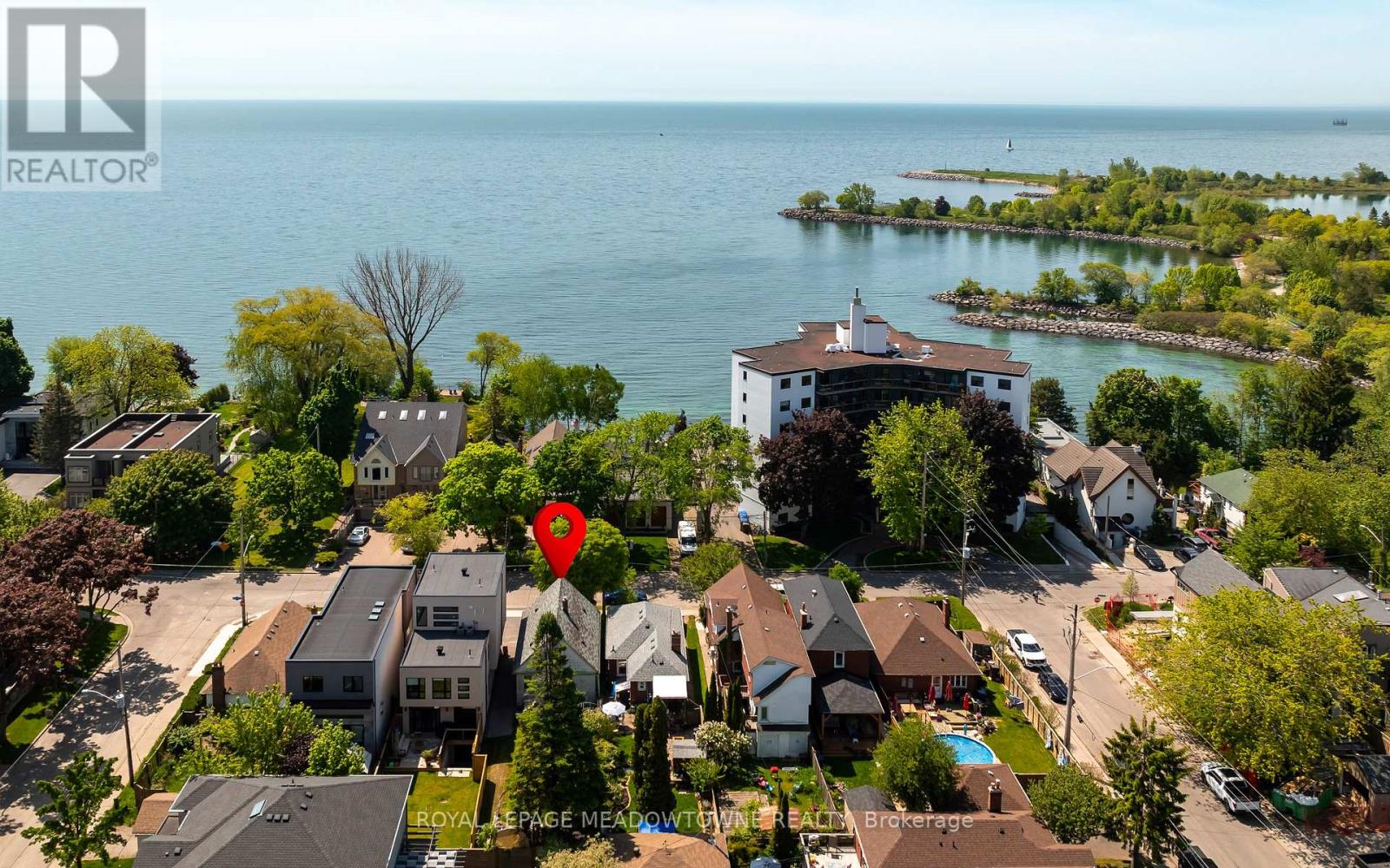 182 LAKESHORE DRIVE - 1