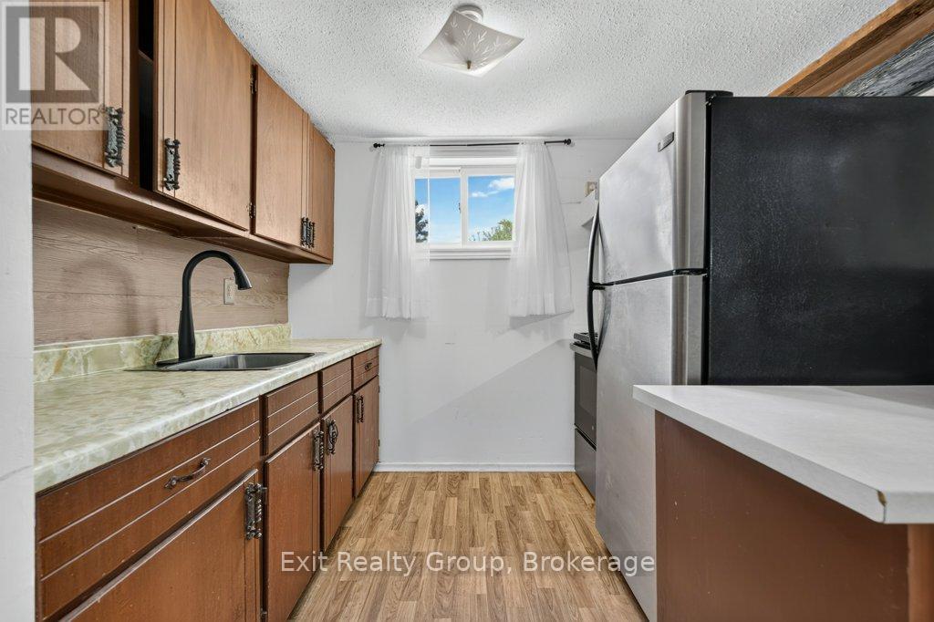 244 WELLER AVENUE - 22