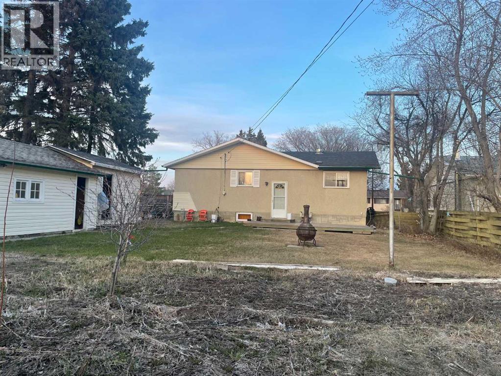10416 116 Street - 12