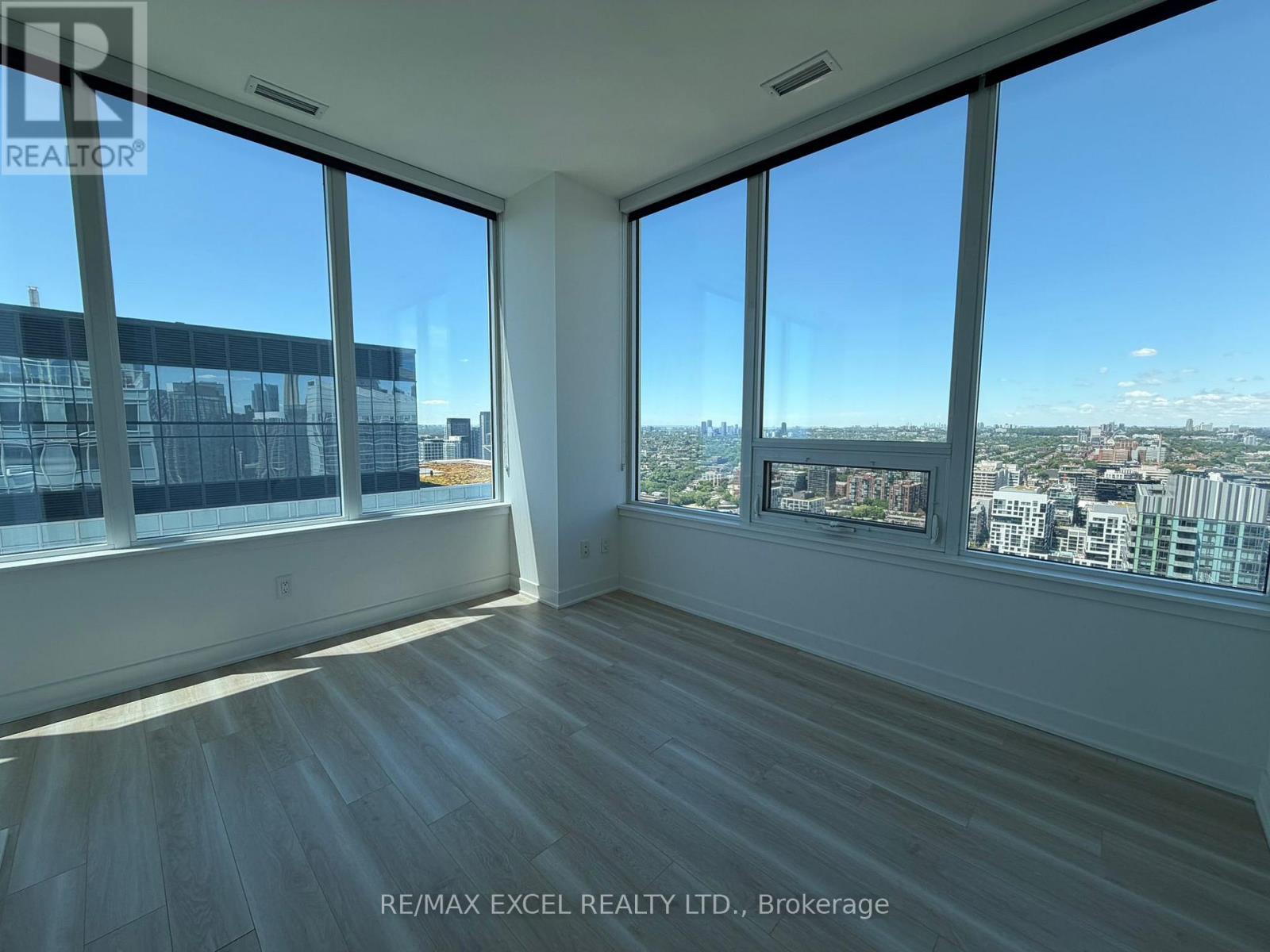 #4606 17 BATHURST STREET - 9