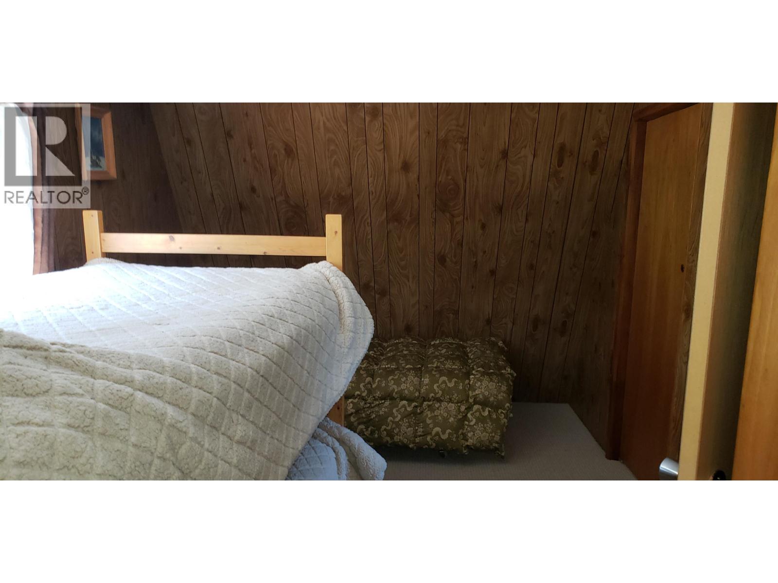 5889 MAHOOD LAKE ROAD - 29