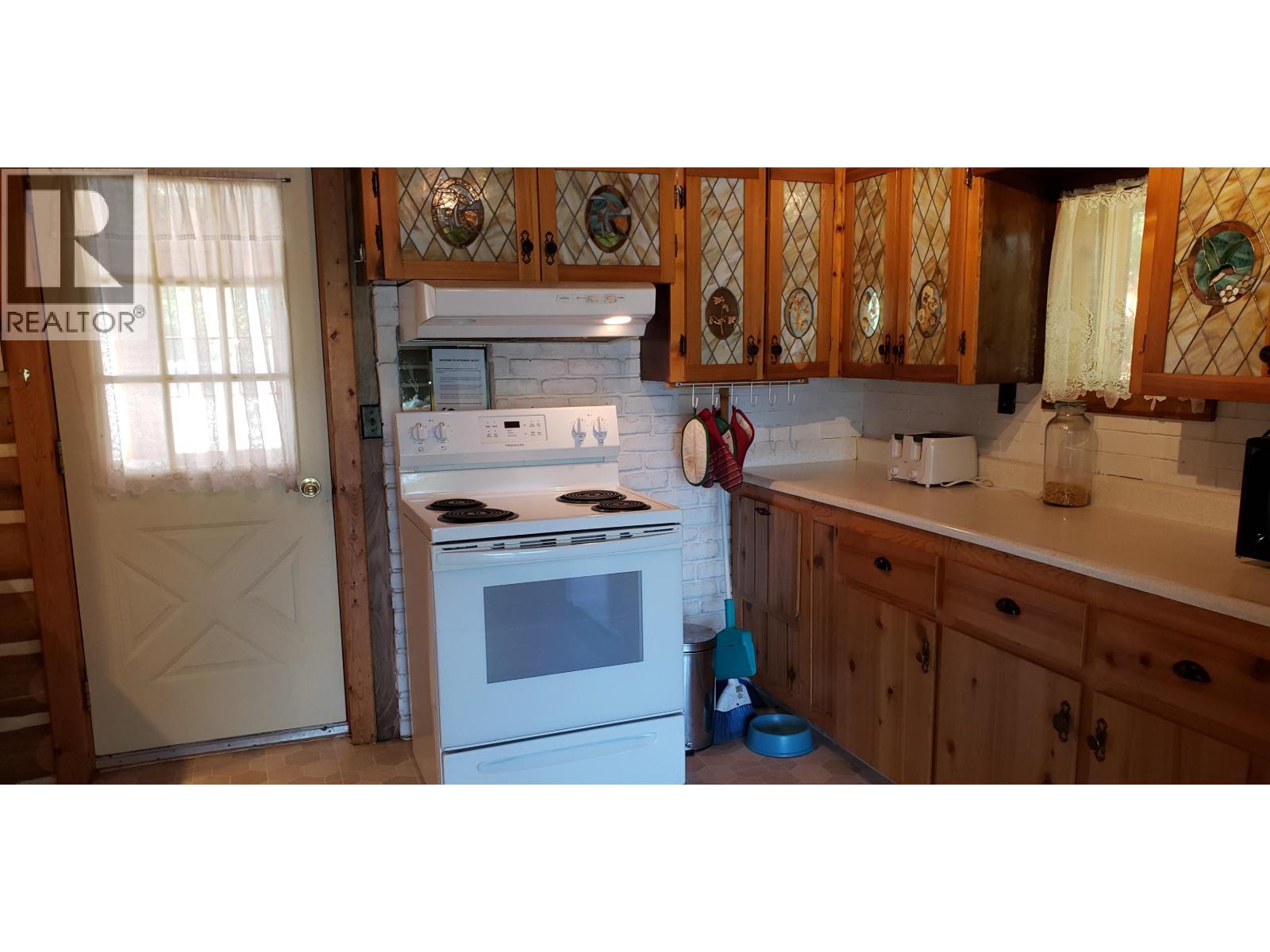 5889 MAHOOD LAKE ROAD - 16