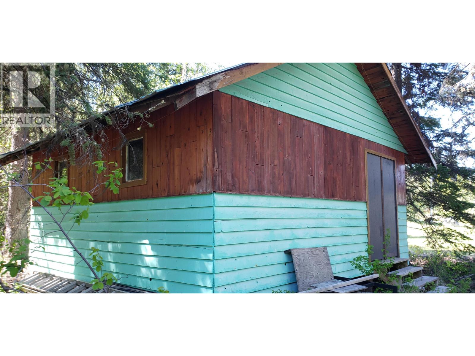 5889 MAHOOD LAKE ROAD - 39