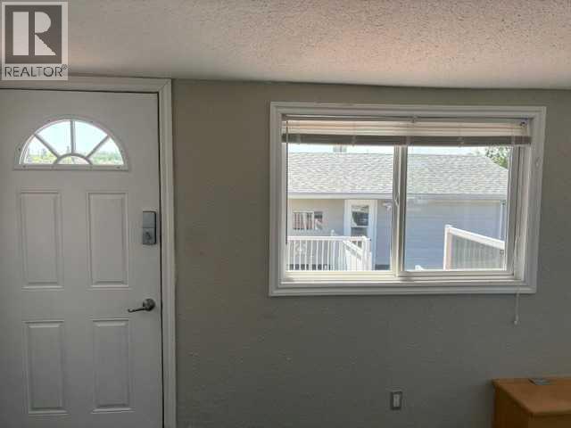 4422 54 Avenue — photo 23