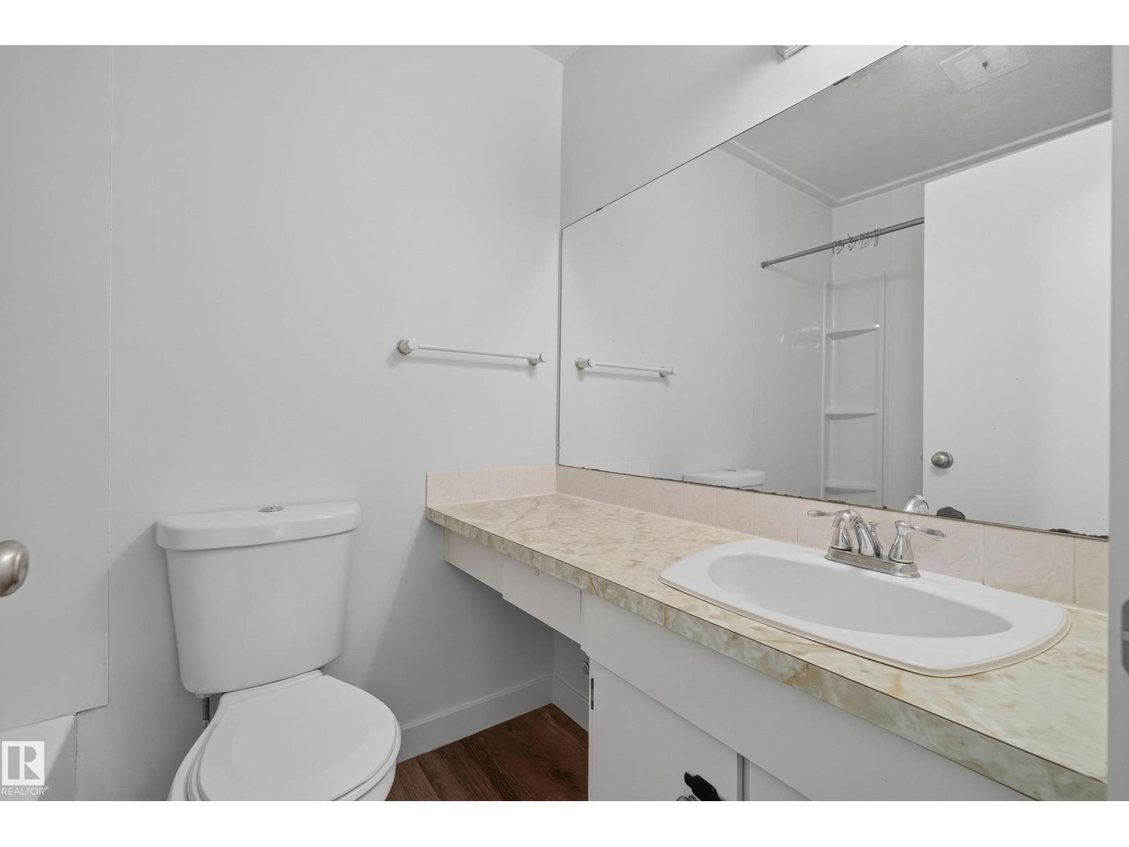 220 Grandin Village — photo 27