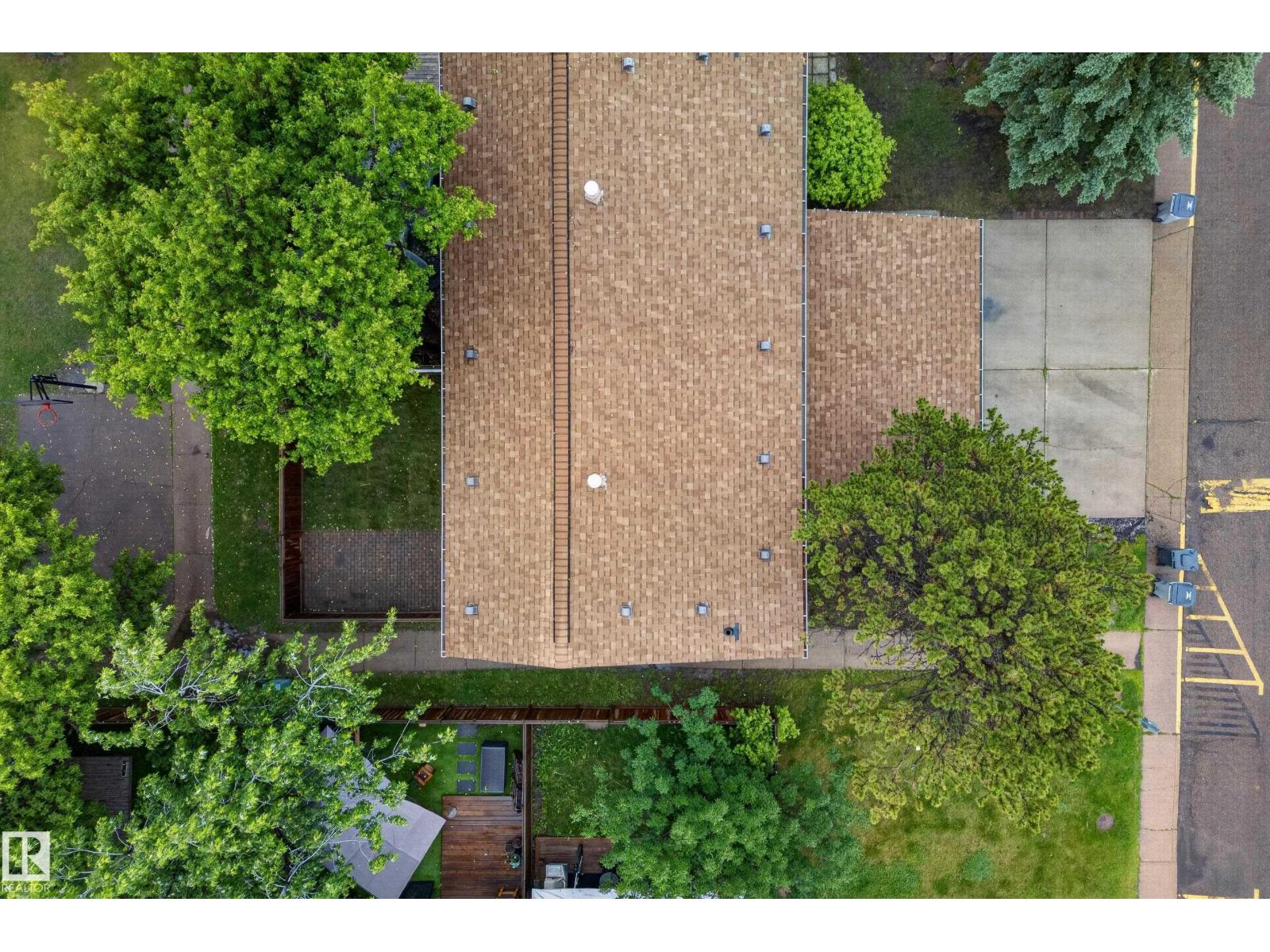 220 Grandin Village - photo 3