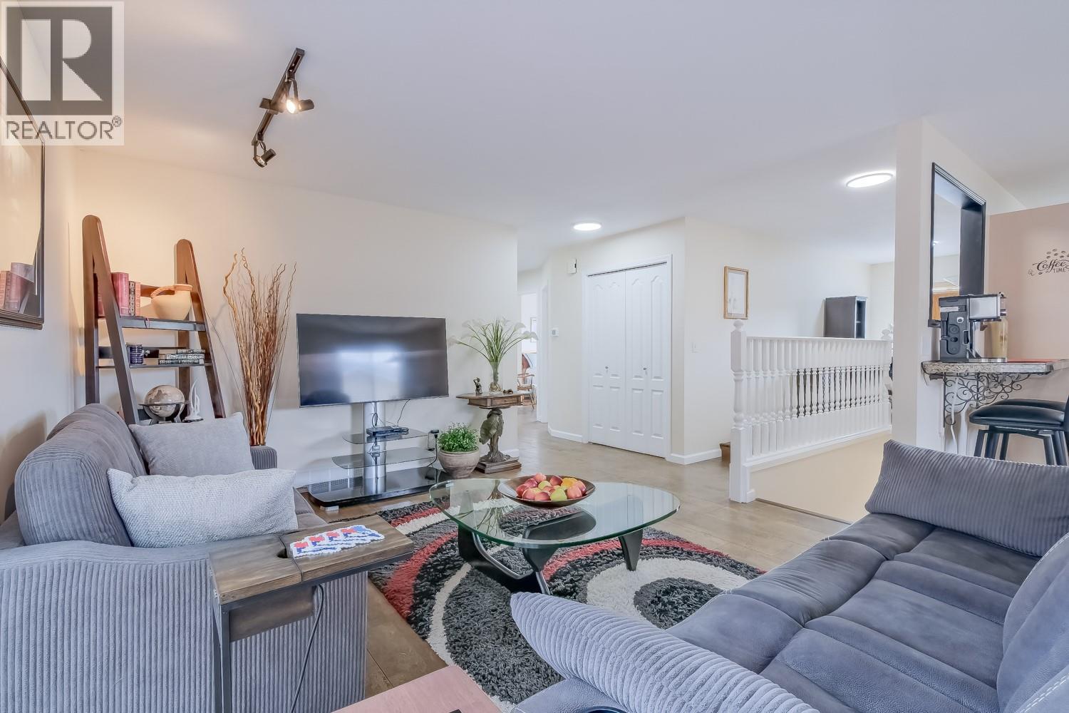 1802 Edgehill Court - 5