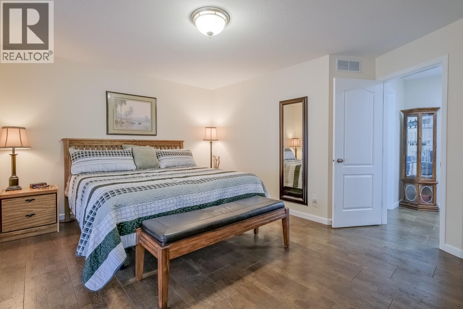 1802 Edgehill Court - 18