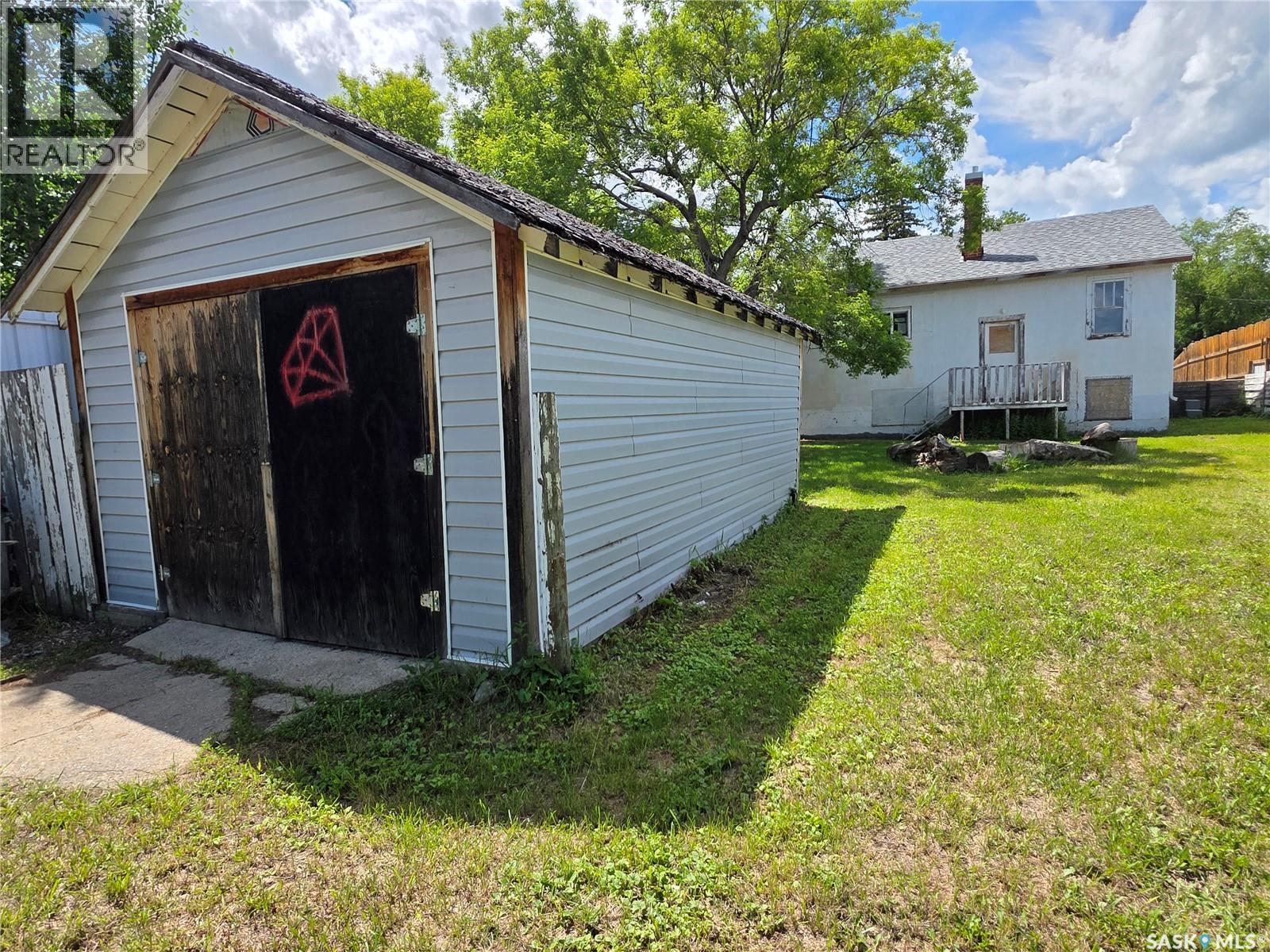 89 8th AVENUE NE - 25
