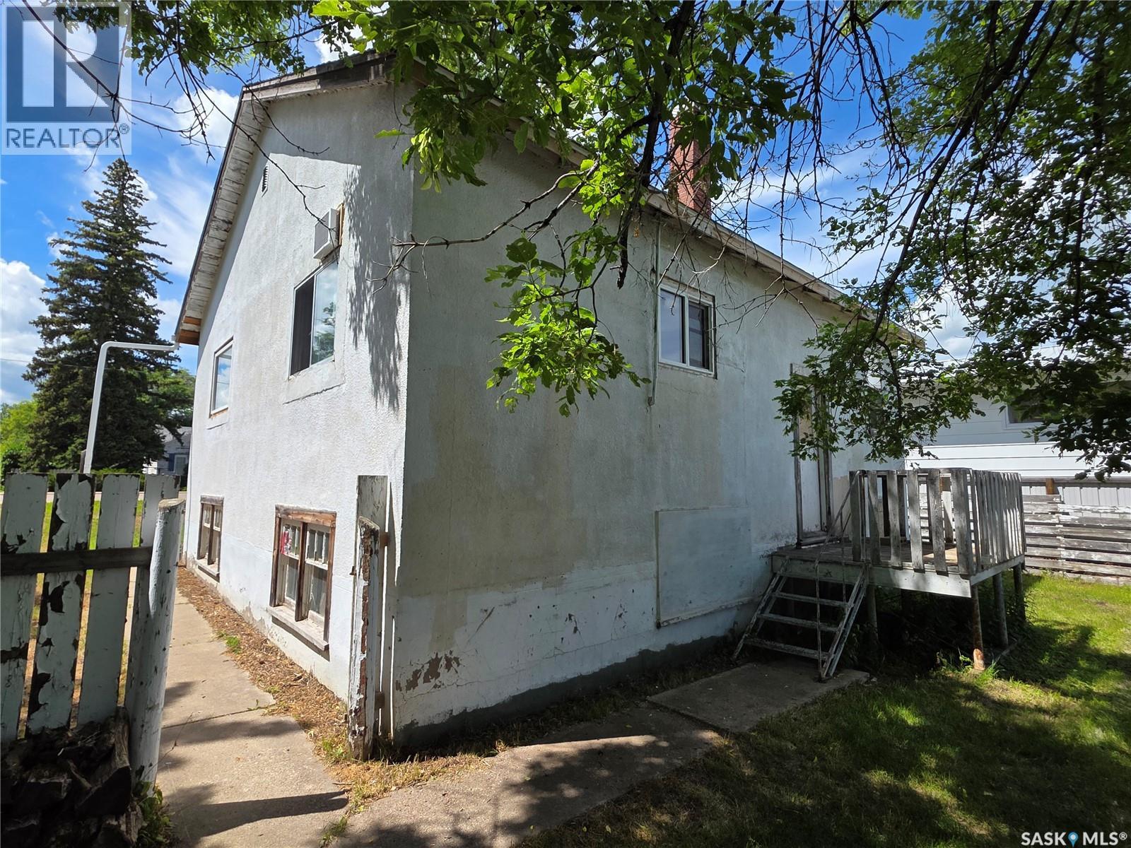 89 8th AVENUE NE - 29