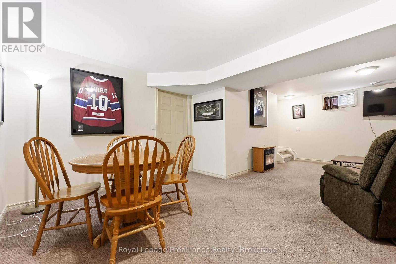 23 EMPIRE BOULEVARD - 36