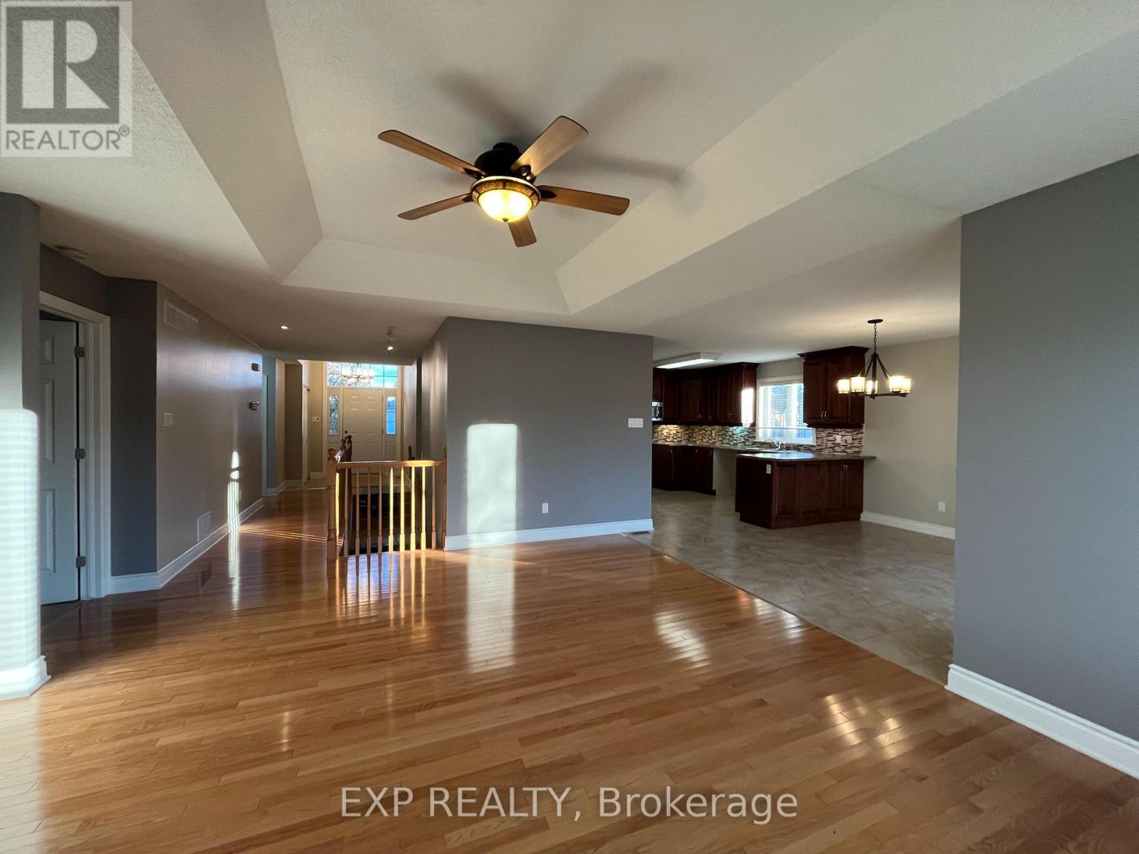 28 SETTLEMENT LANE - 10