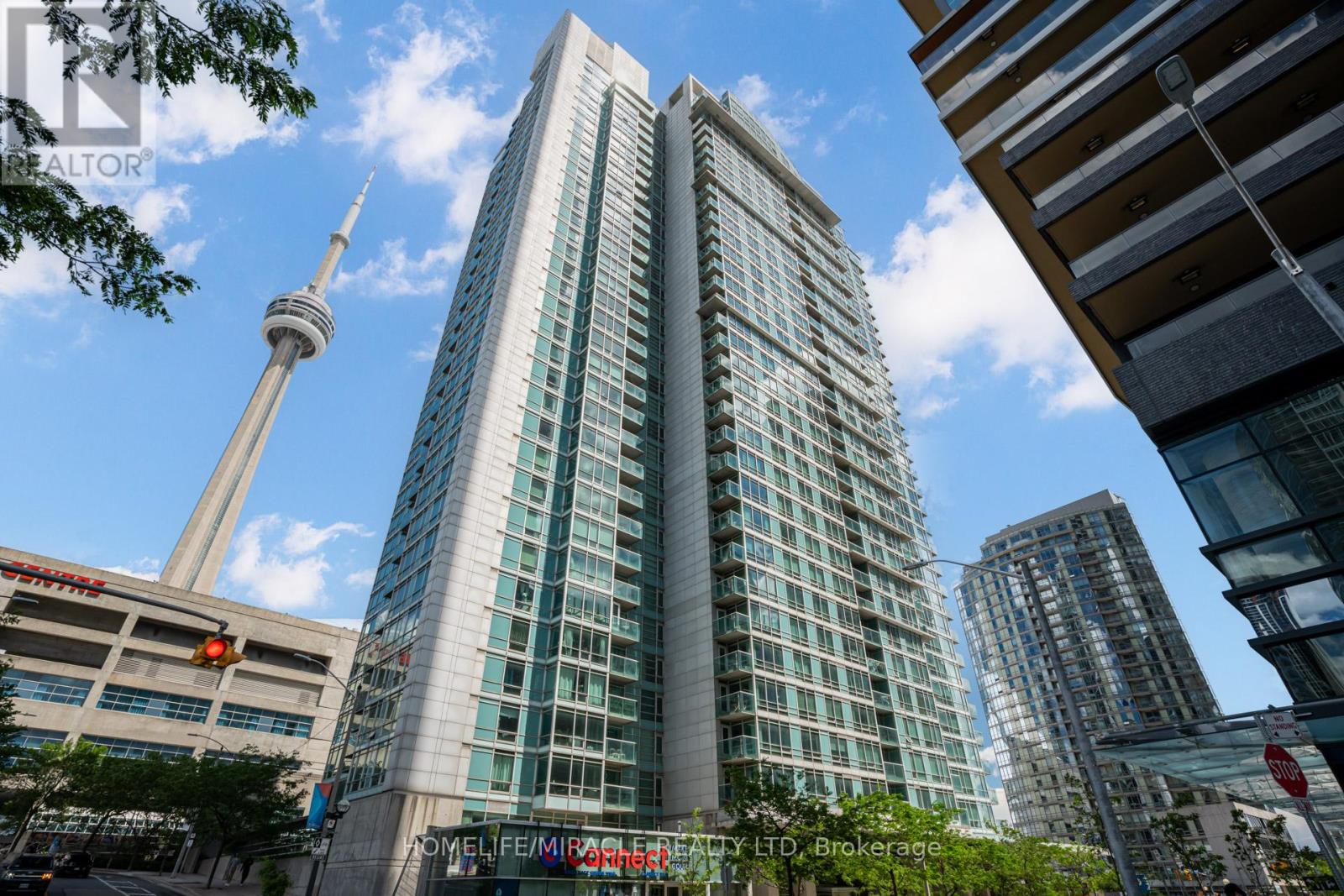 #201 81 NAVY WHARF COURT - 1