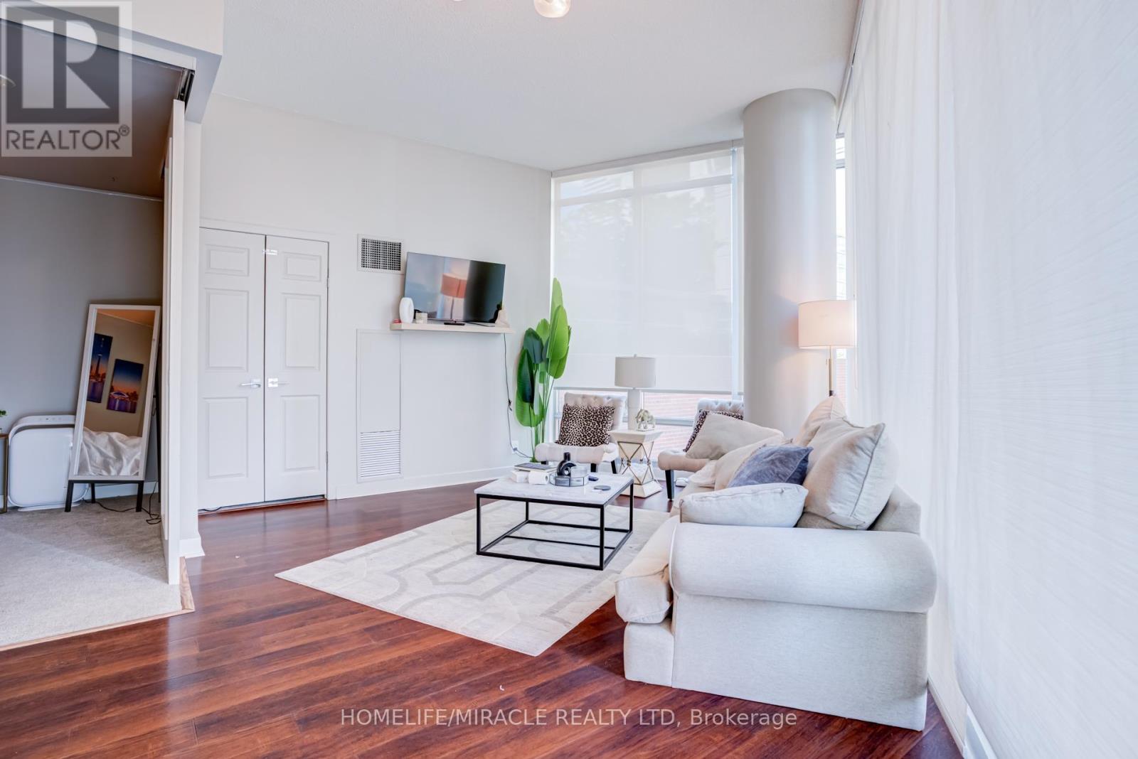 #201 81 NAVY WHARF COURT - 21