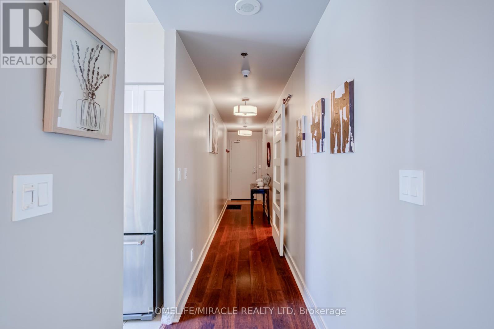 #201 81 NAVY WHARF COURT - 23