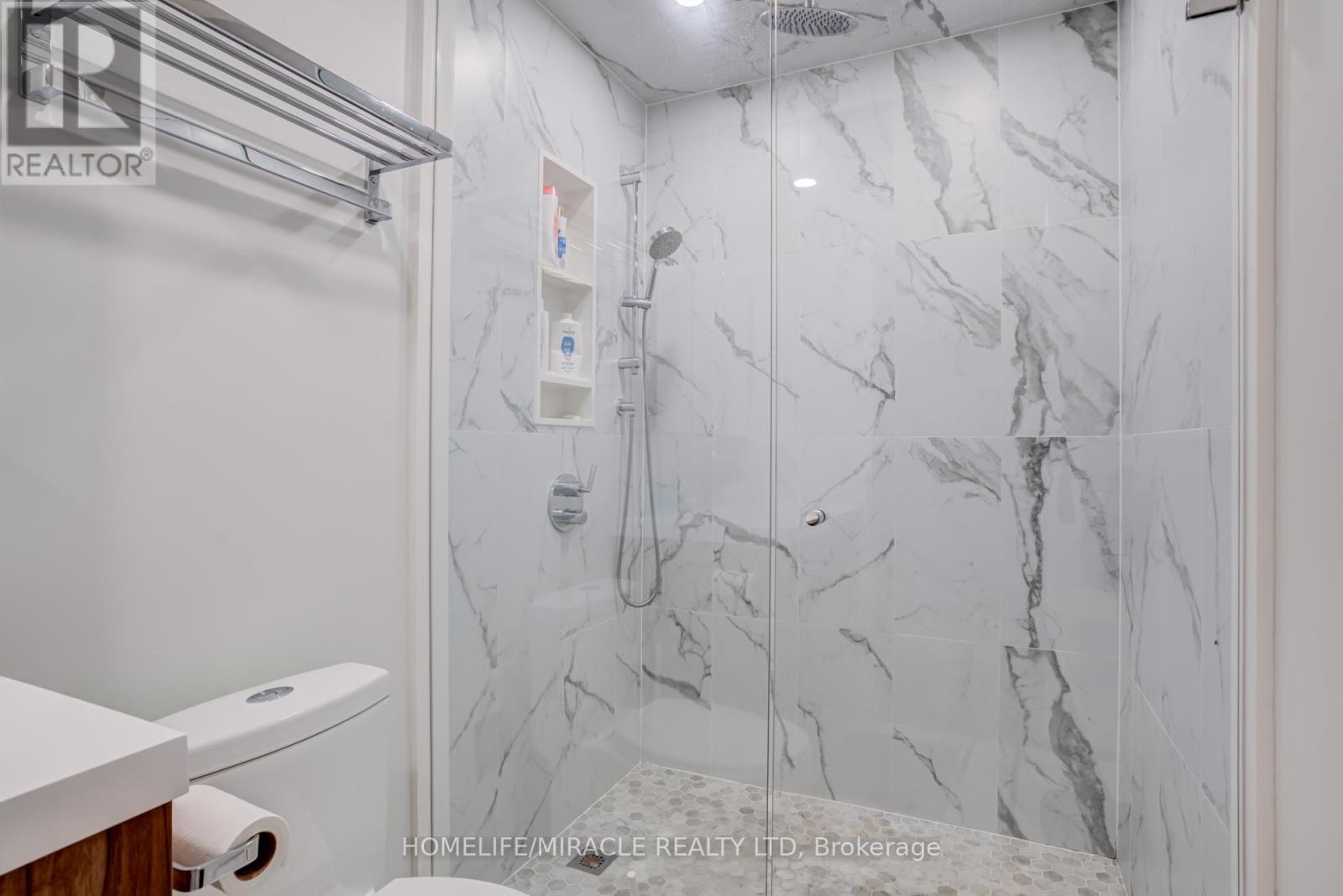 #201 81 NAVY WHARF COURT - 27