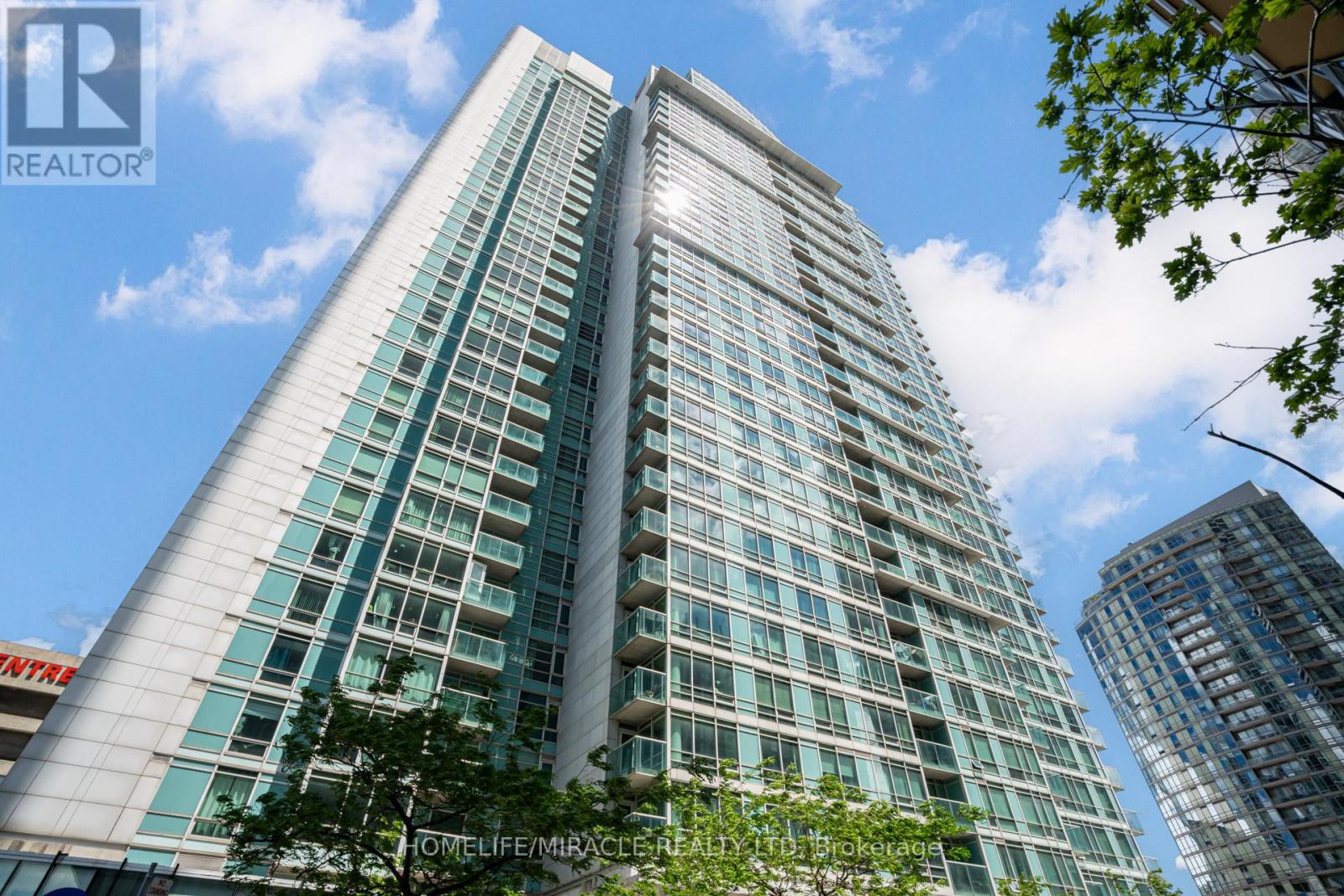 #201 81 NAVY WHARF COURT - 3