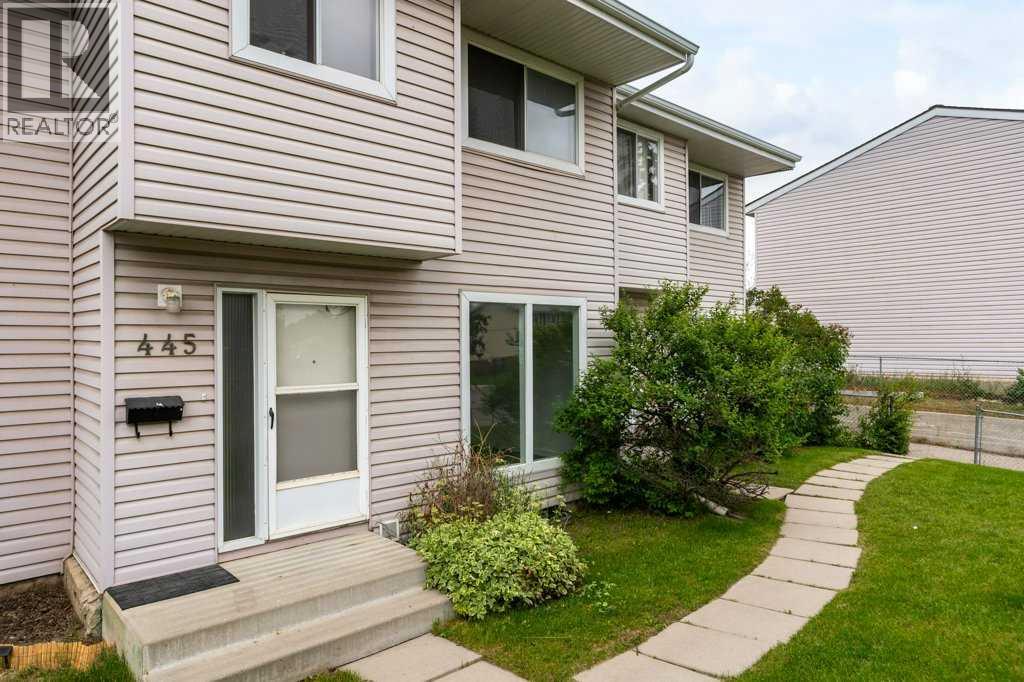 445 40 Street NE - photo 2