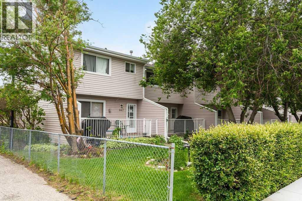 445 40 Street NE — photo 34