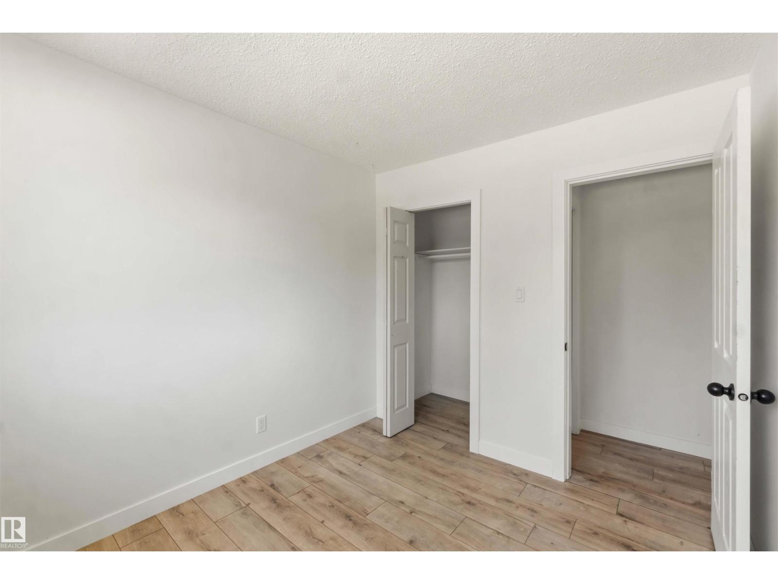 4227 40 AV — photo 34