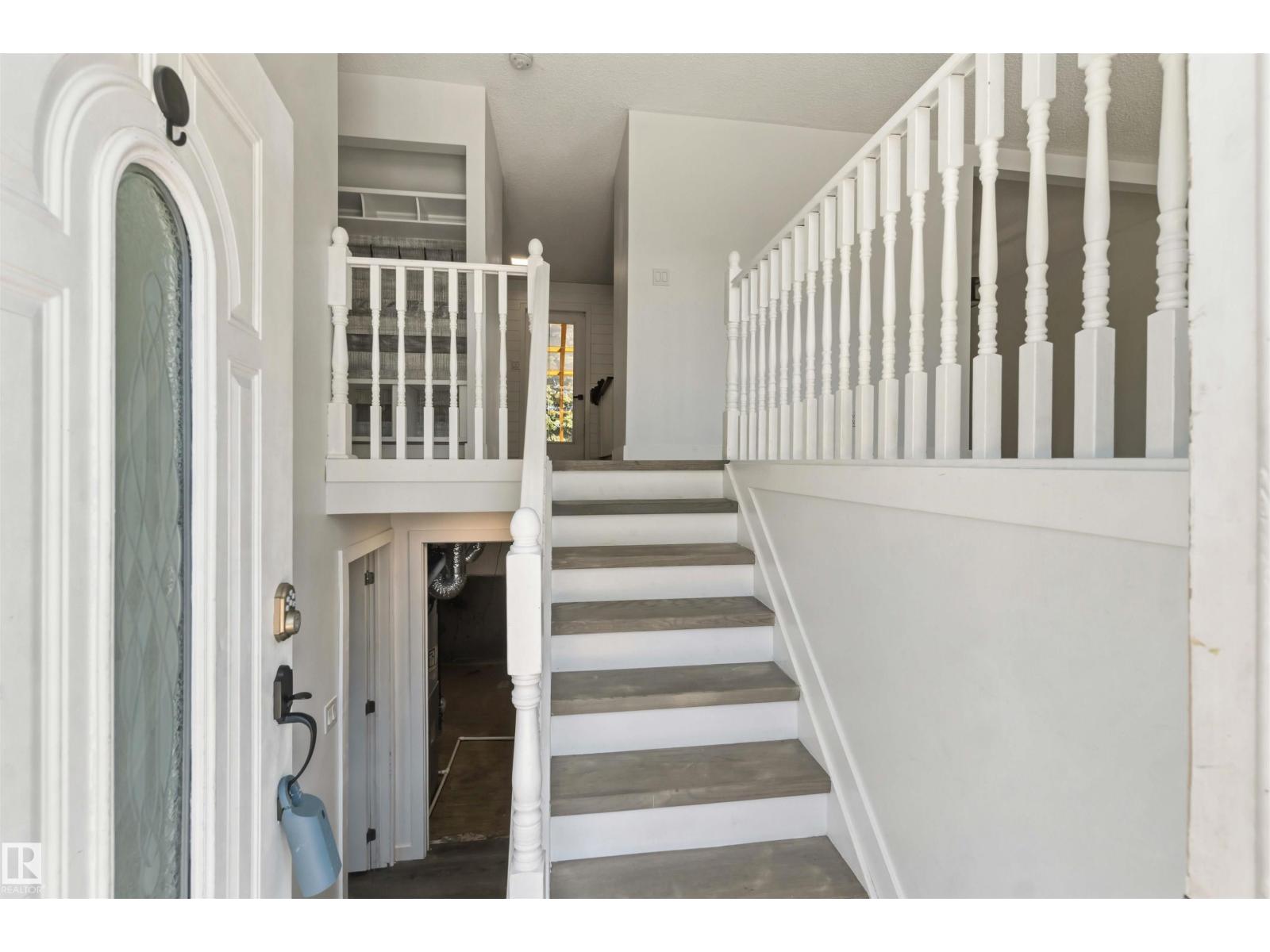 4227 40 AV — photo 6