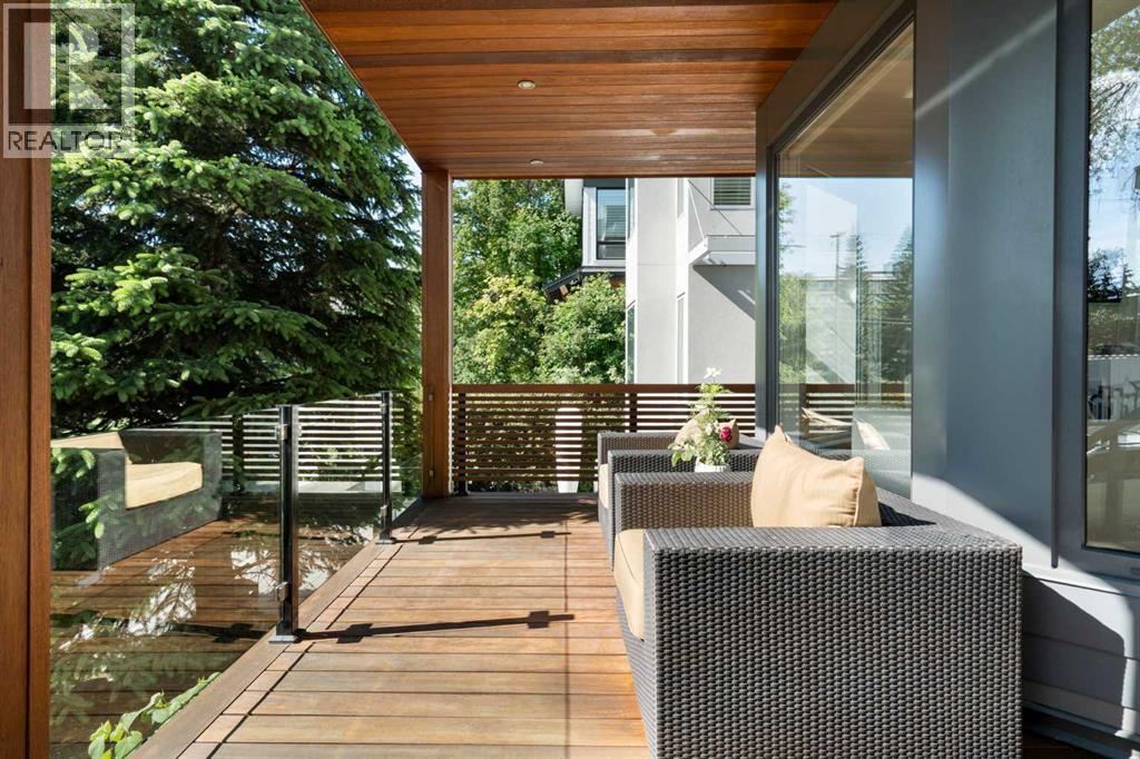 3610 4 Street SW - photo 2