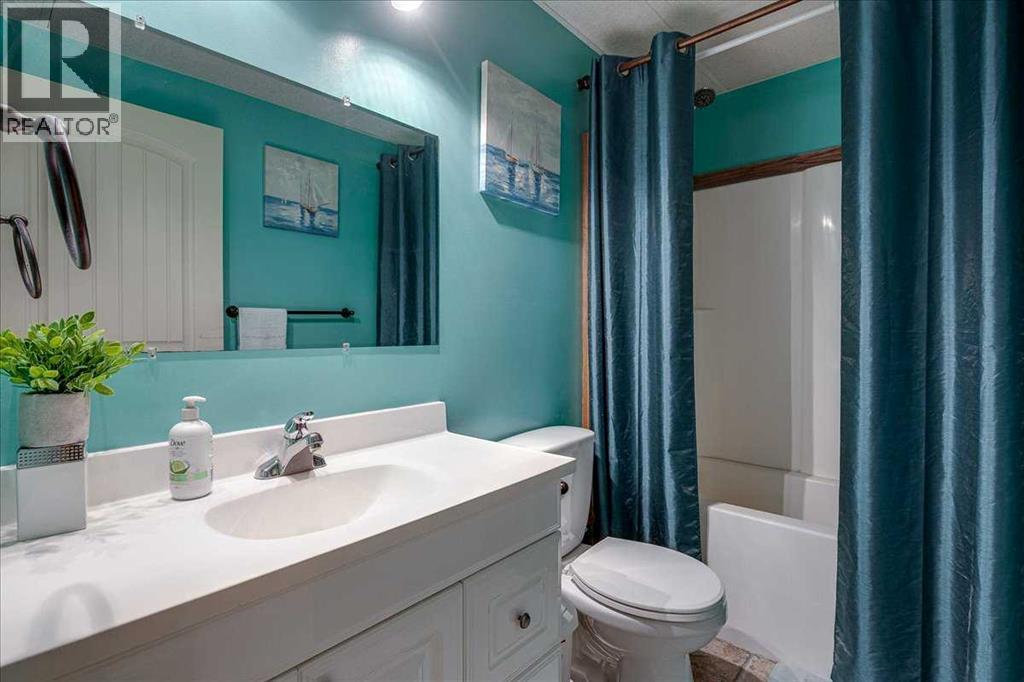 348 Lancaster Drive — photo 35
