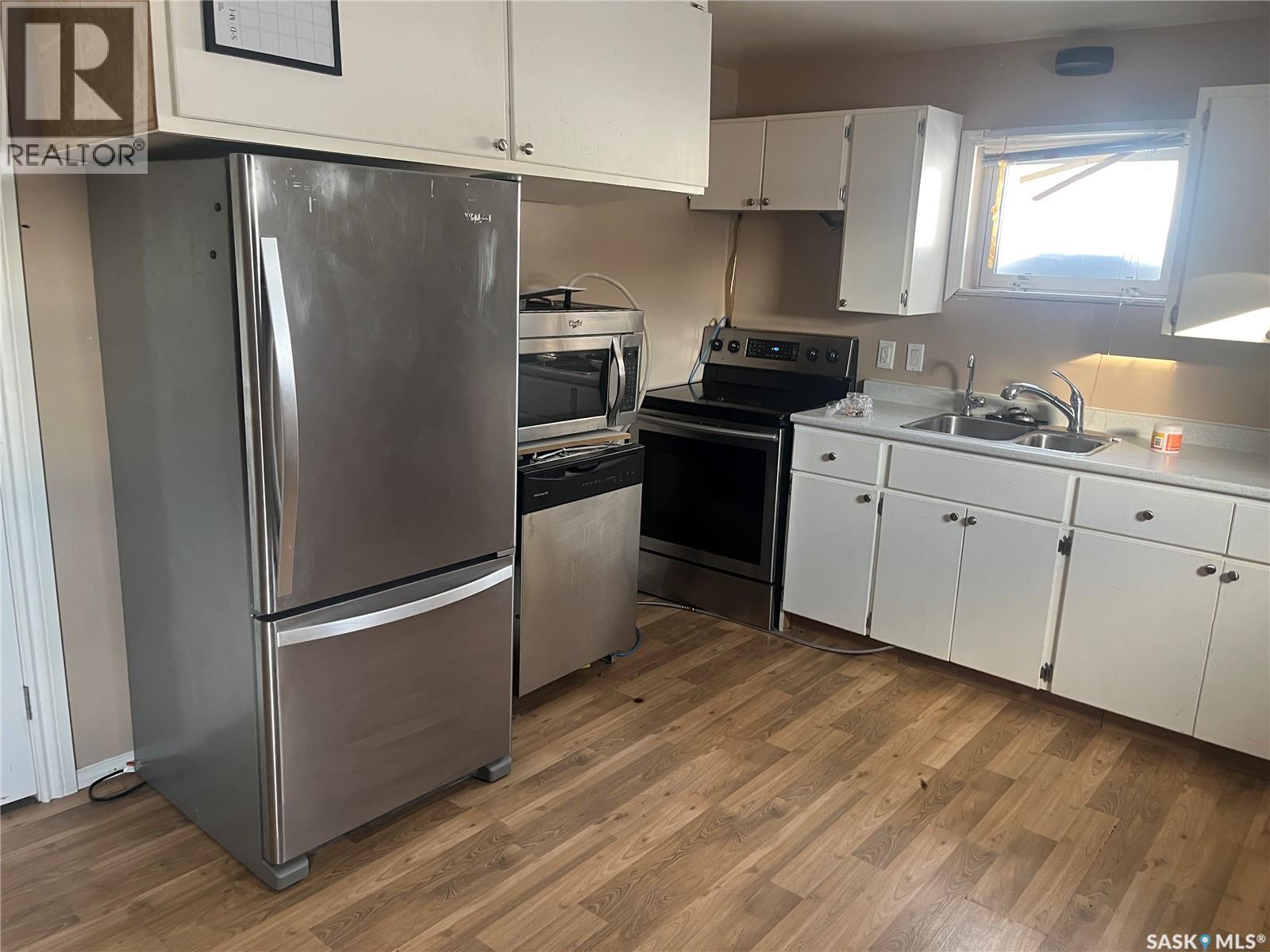 100 1st AVENUE SW - 25