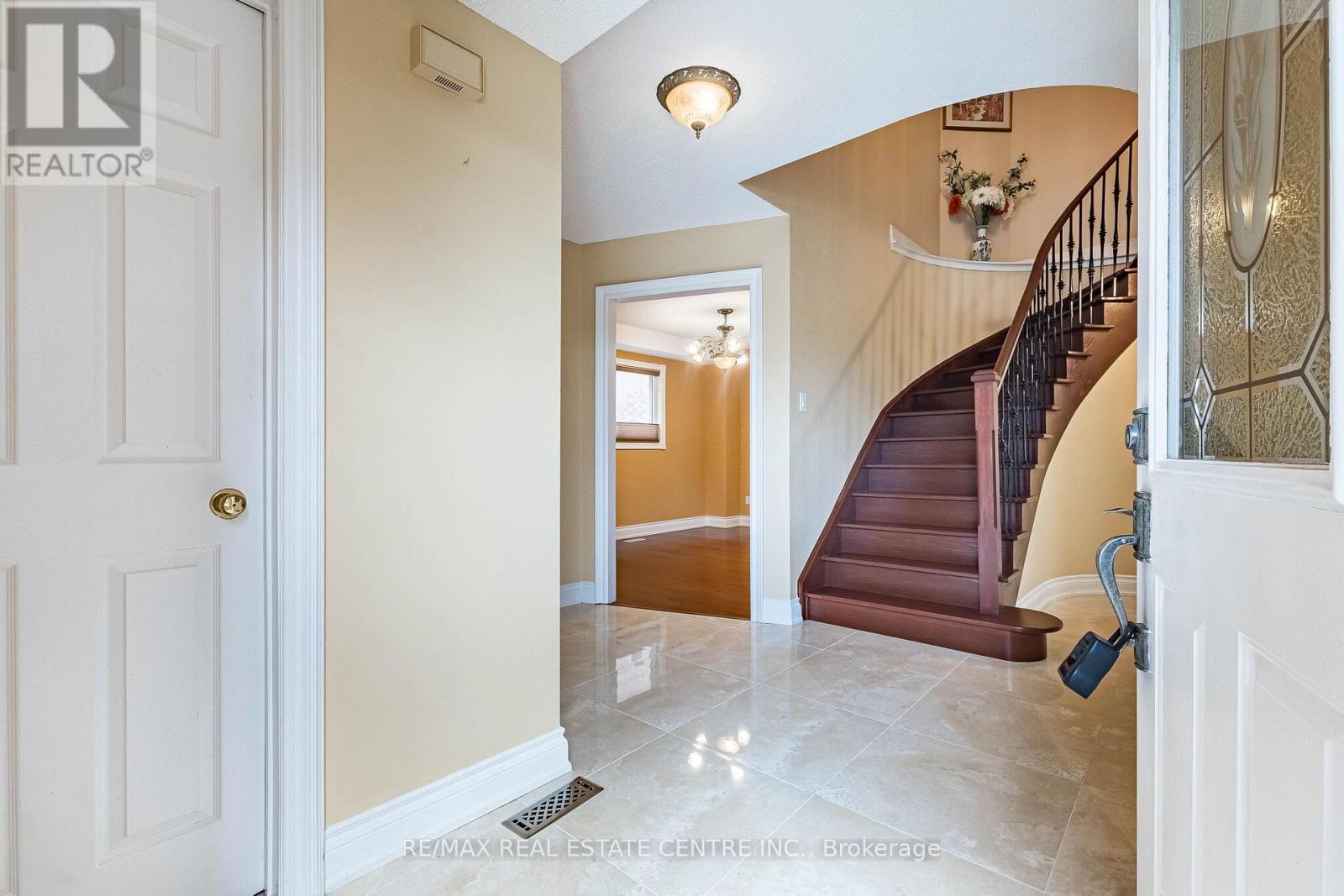 6439 OSPREY BOULEVARD - 4
