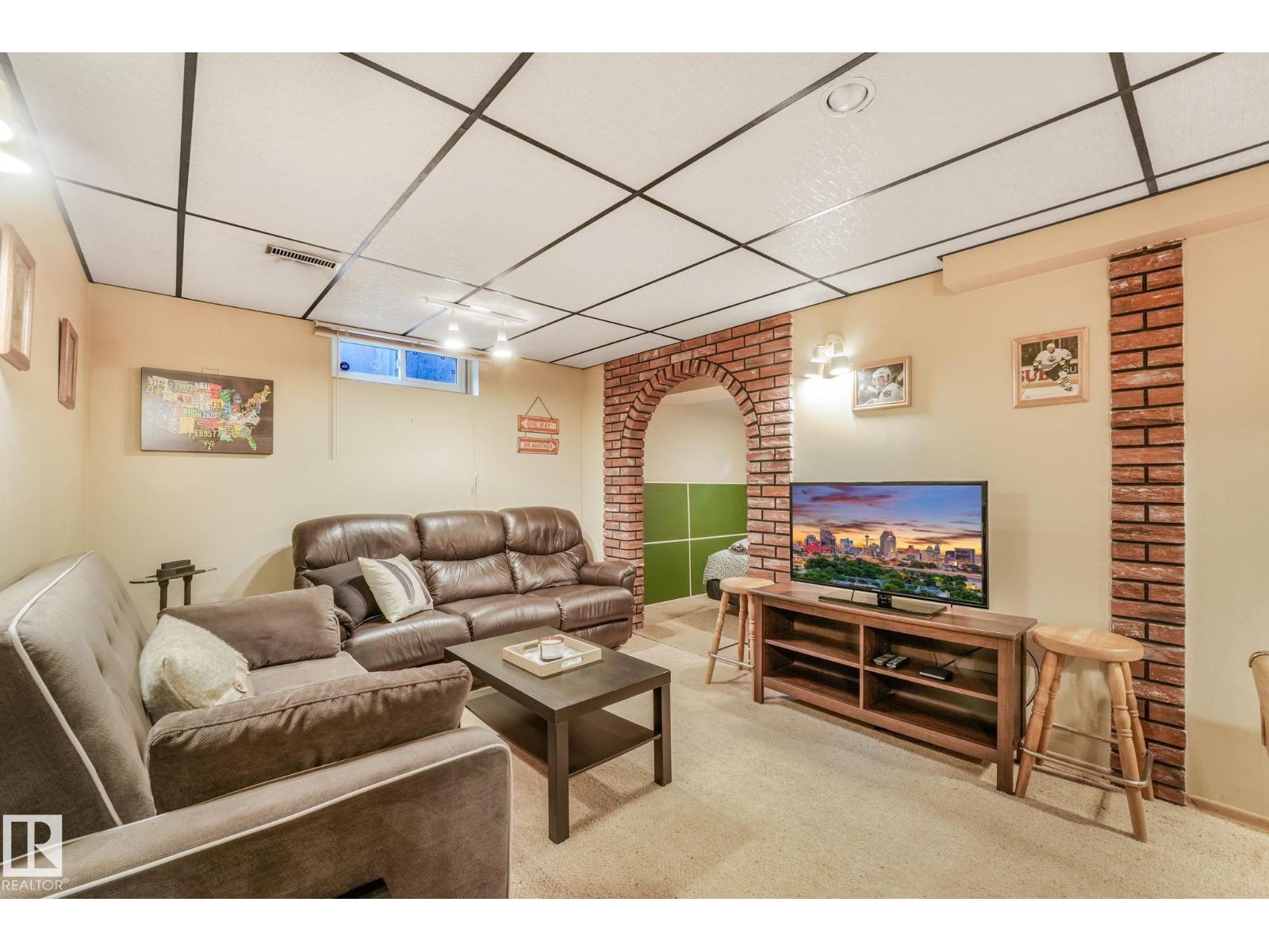 17237 104 ST NW — photo 44
