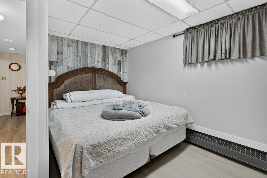 6916 92A AV NW - 15