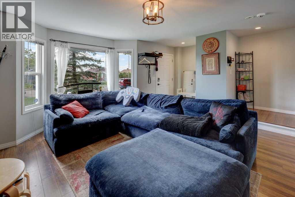 8034 24 Street SE - photo 5