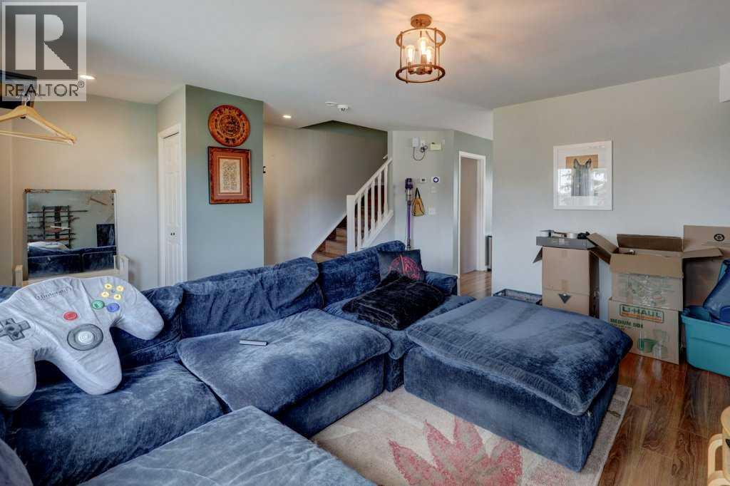 8034 24 Street SE — photo 6