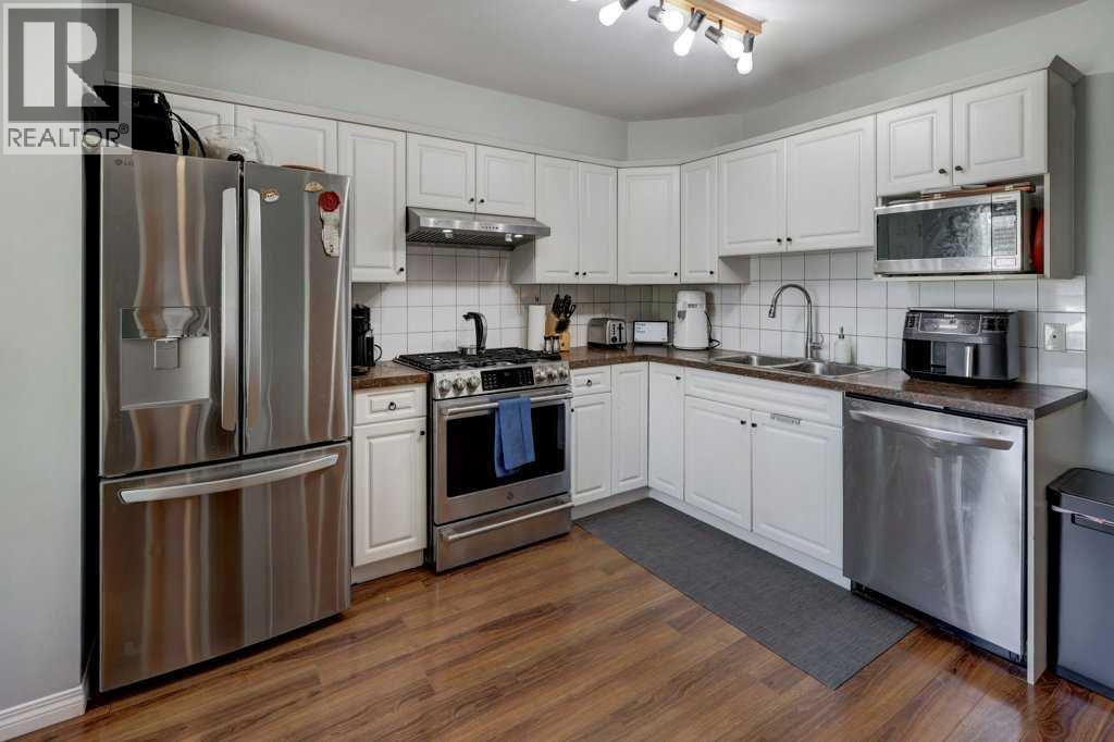 8034 24 Street SE — photo 7