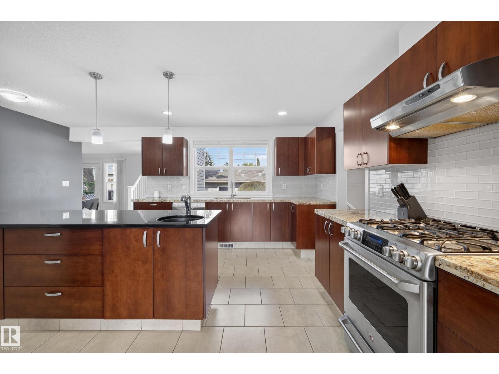 9036 145 ST NW - 14