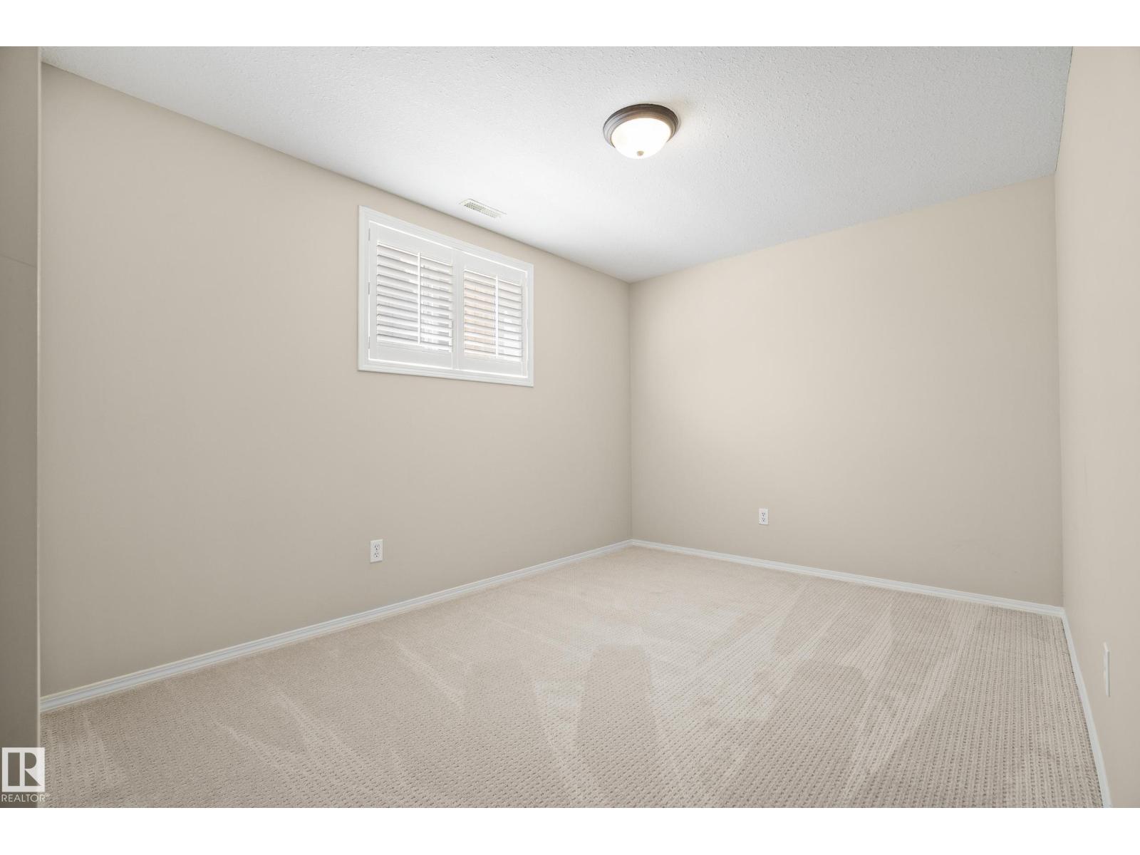 84 RIDGEHAVEN CR — photo 29